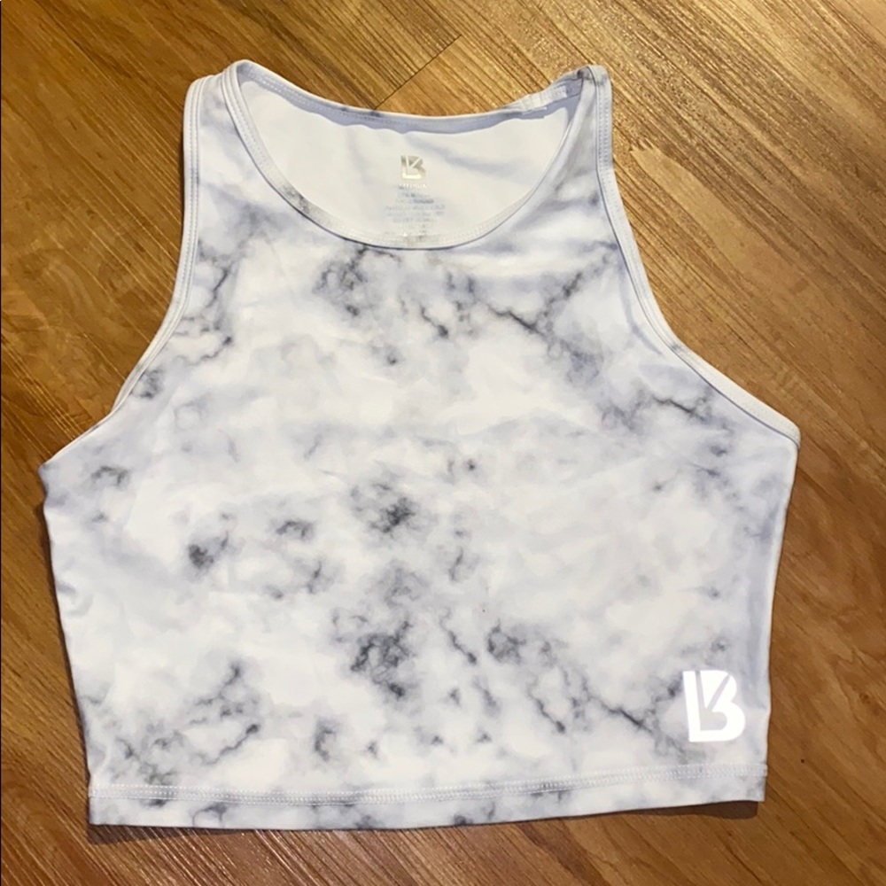 Marble Print High-Neck Sports Bra Crop Top - White/Gray